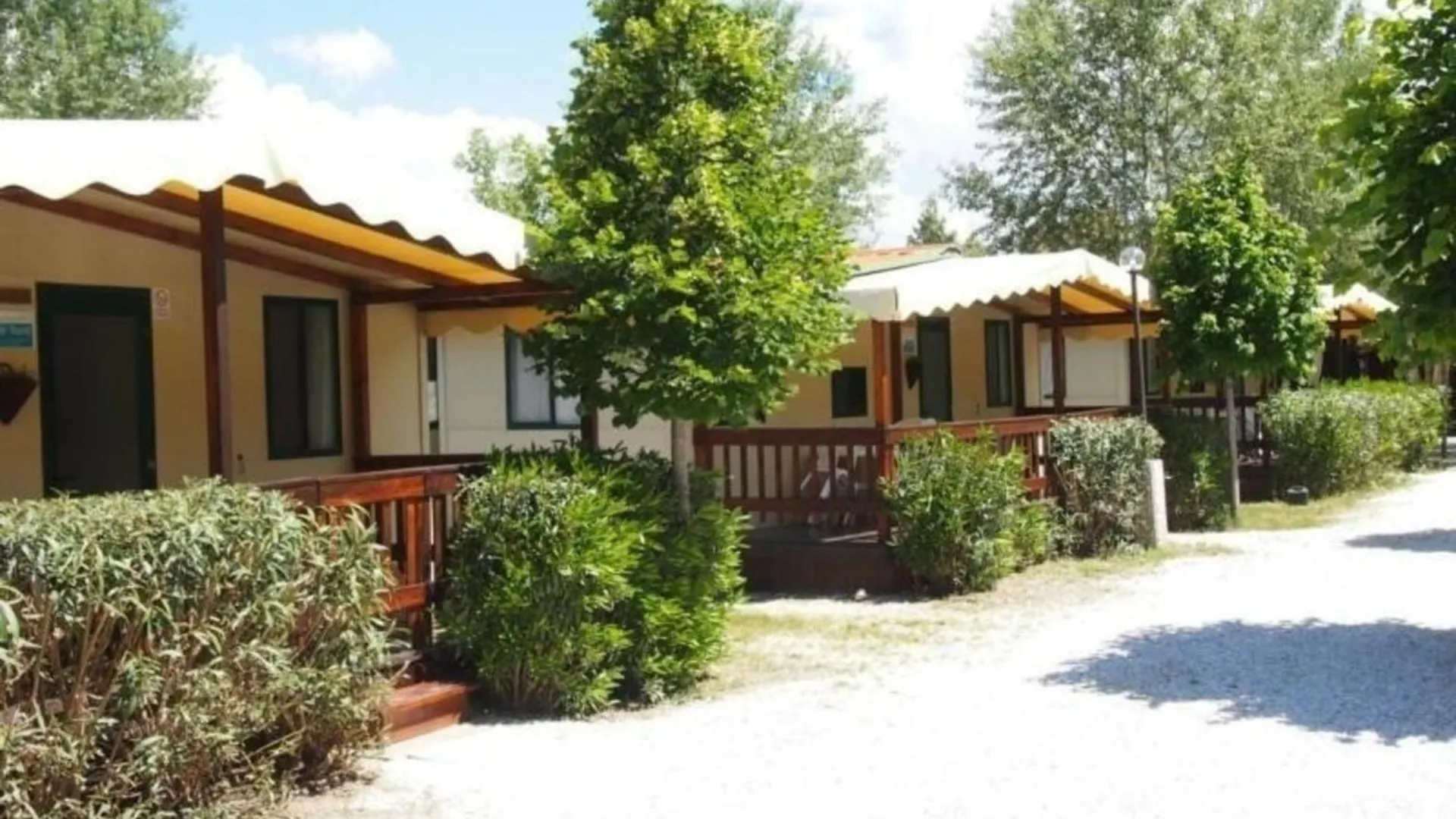 Tolles Ferienhaus In Viareggio Mit Gemeinschaftlichem Pool